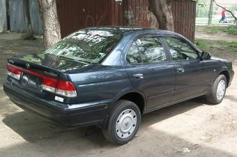 2000 Nissan Sunny Pictures