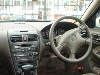 2000 Nissan Sunny Pictures