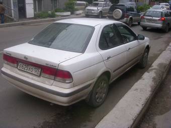 2000 Nissan Sunny Pictures