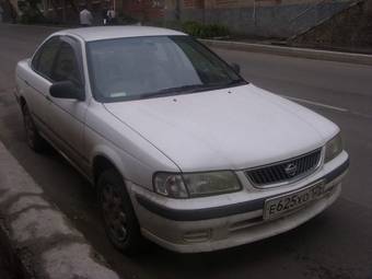 2000 Nissan Sunny Photos