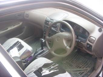 2000 Nissan Sunny Photos