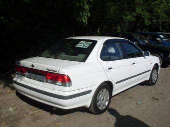 2000 Nissan Sunny Photos