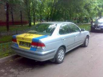 2000 Nissan Sunny Pictures