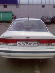 2000 Nissan Sunny Photos
