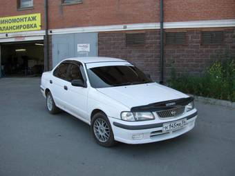 2000 Nissan Sunny Photos