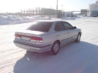 2000 Nissan Sunny Photos