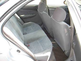 2000 Nissan Sunny Photos
