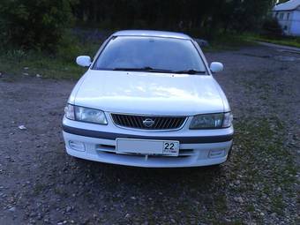 2000 Nissan Sunny Pictures