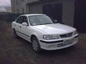 2000 Nissan Sunny Pictures