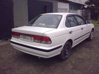 2000 Nissan Sunny Photos