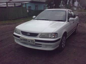 2000 Nissan Sunny Photos