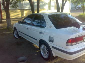 2000 Nissan Sunny For Sale