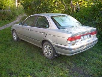 2000 Nissan Sunny Pictures