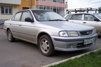 2000 Nissan Sunny Images