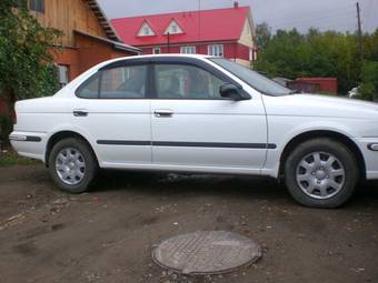 2000 Nissan Sunny Photos