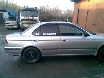 2000 Nissan Sunny Photos