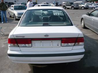 2000 Nissan Sunny Pictures