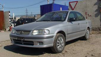 2000 Nissan Sunny Photos