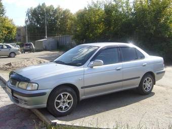 2000 Nissan Sunny Photos