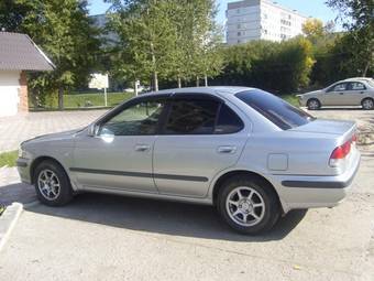 2000 Nissan Sunny Photos