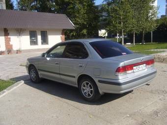 2000 Nissan Sunny Pictures