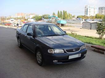 2000 Nissan Sunny Pictures