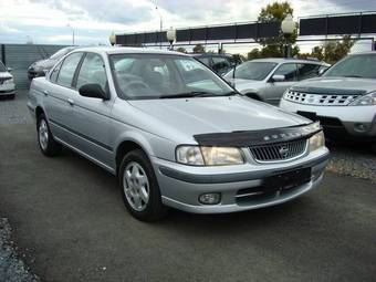 2000 Nissan Sunny Pictures