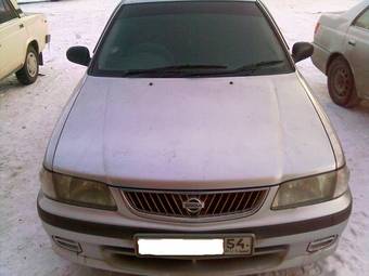 2000 Nissan Sunny Photos