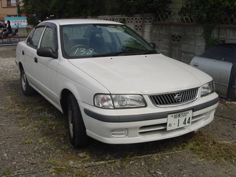 2001 Nissan Sunny