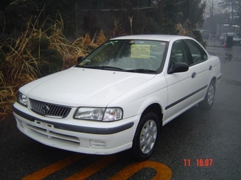 2001 Nissan Sunny