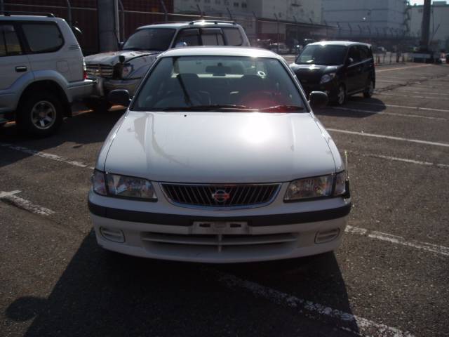 2001 Nissan Sunny