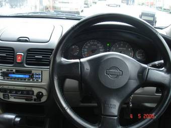 Nissan Sunny