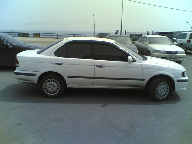 2001 Nissan Sunny
