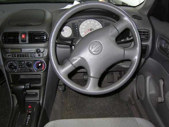 2001 Nissan Sunny