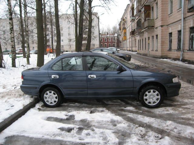 2001 Nissan Sunny