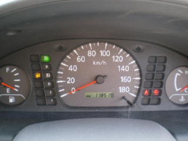 2001 Nissan Sunny