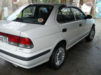 Nissan Sunny