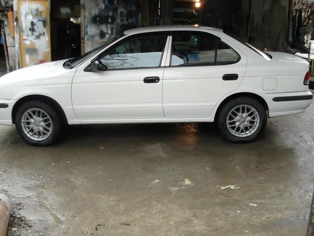 2001 Nissan Sunny