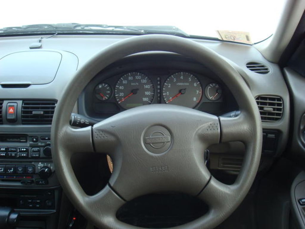 2001 Nissan Sunny