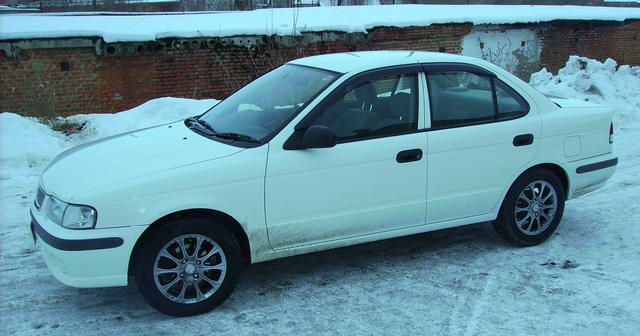 2001 Nissan Sunny