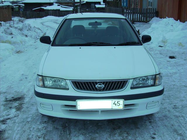 2001 Nissan Sunny