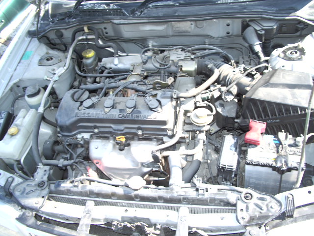 2001 Nissan Sunny Photos