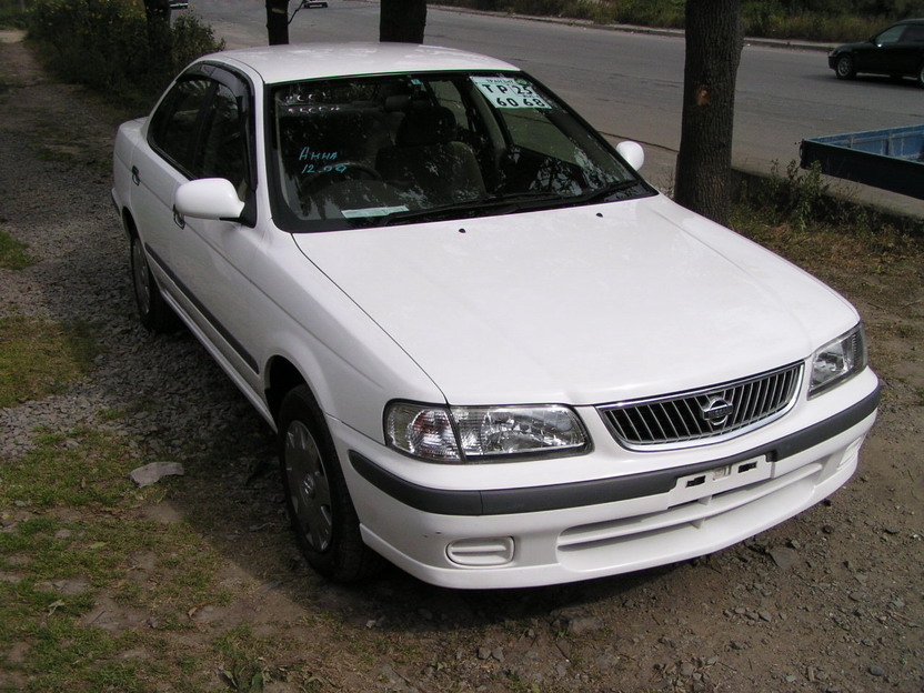 2001 Nissan Sunny Photos