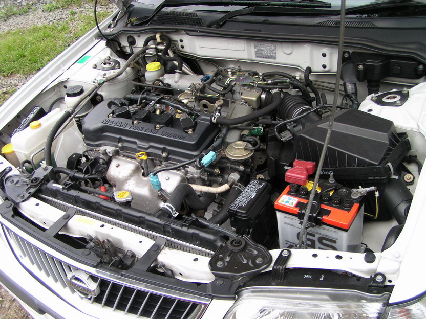 2001 Nissan Sunny Images