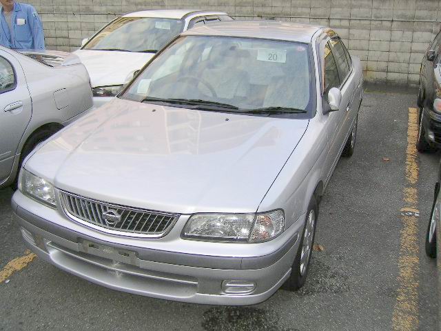 2001 Nissan Sunny Photos