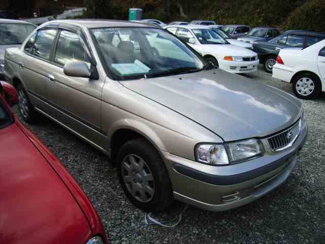 2001 Nissan Sunny Photos