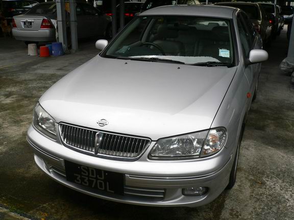 2001 Nissan Sunny Photos