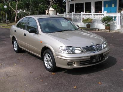 2001 Nissan Sunny Pictures