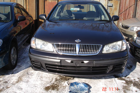 2001 Nissan Sunny Pictures