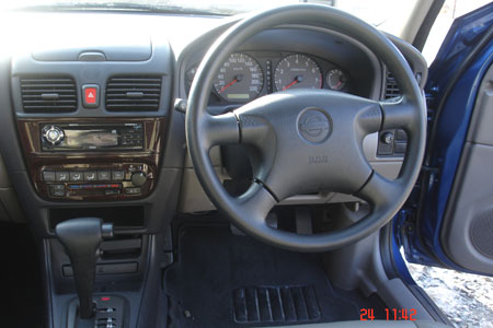 2001 Nissan Sunny Pics